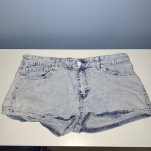 Cute jean shorts!
